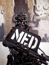 Lade das Bild in den Galerie-Viewer, MED Patch