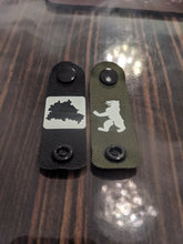 Lade das Bild in den Galerie-Viewer, NightStripes -BÄR-LIN-