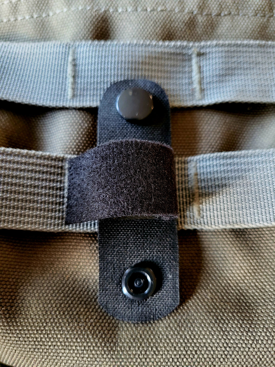 VELCRO / Klett Halter